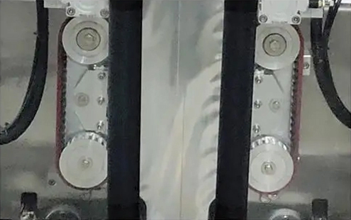 گسیٹ پاؤچ پیکنگ مشین کی تفصیل - مطابقت پذیر بیگ کھینچنے والا پہیہ